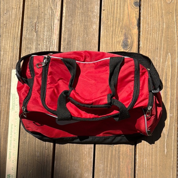 Nike Red and Black Duffel Bag for Sports - Picture 3 of 4